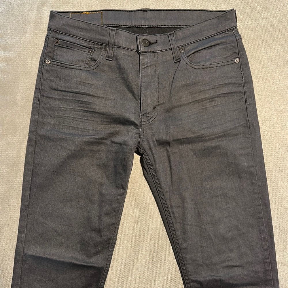 Men’s Levi’s 511 - 33/32